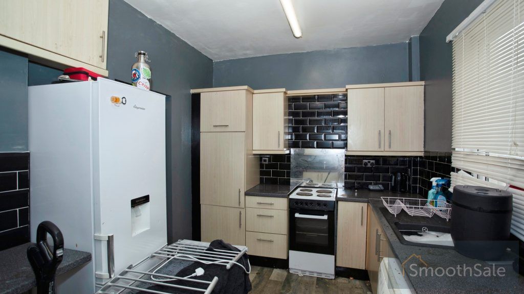 Property photo 2 of 16