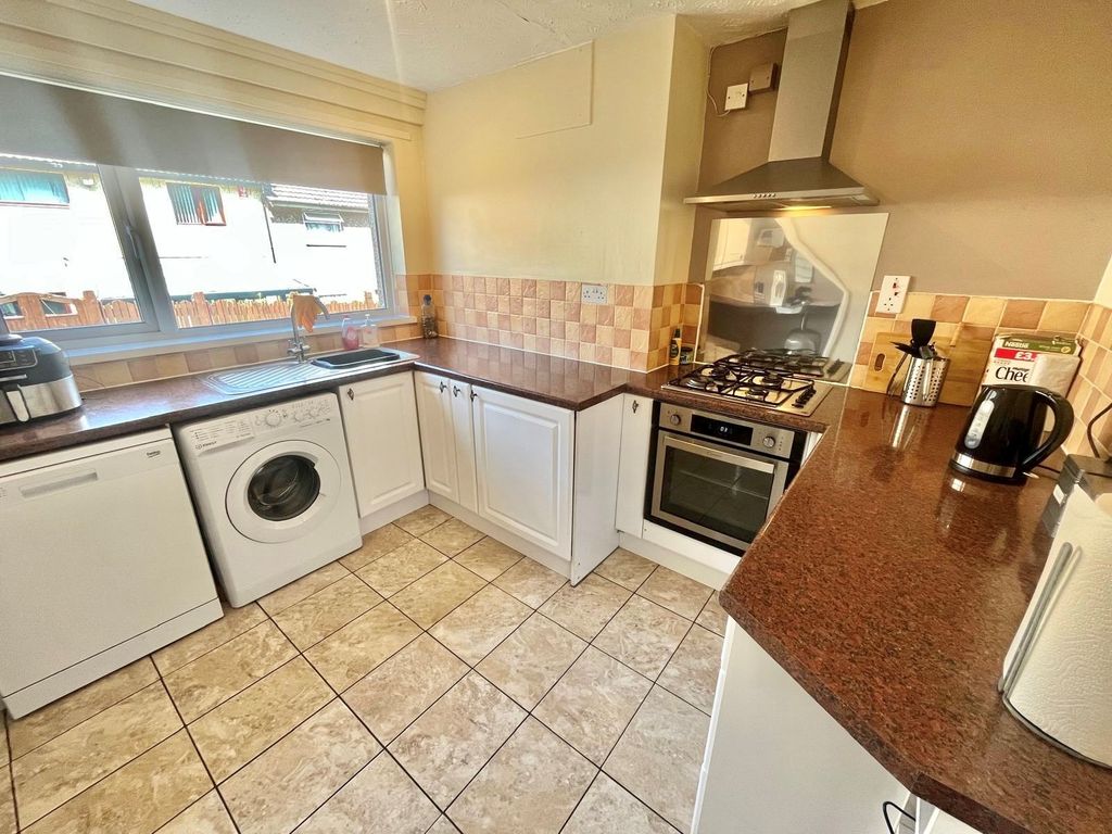 Property photo 3 of 17 Image