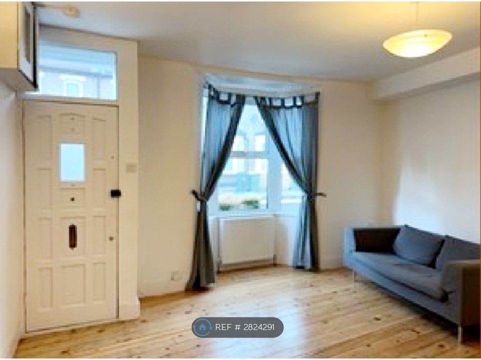 Property photo 3 of 9