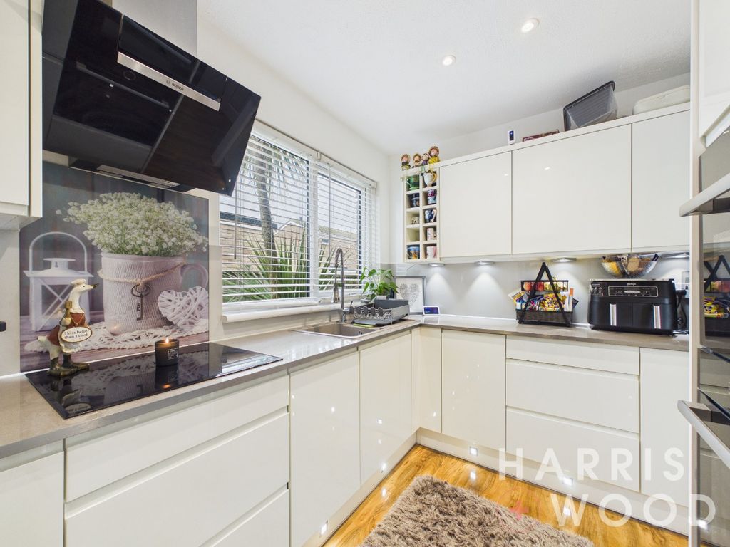 Property photo 2 of 26 4960862