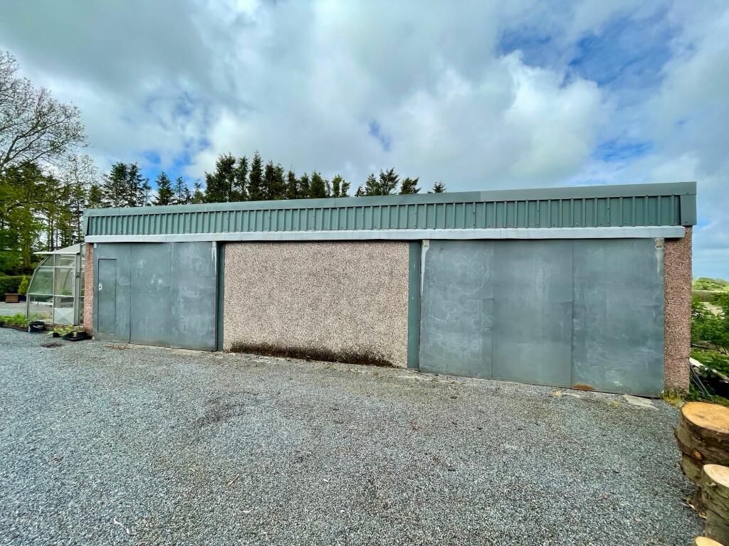 Property photo 2 of 35