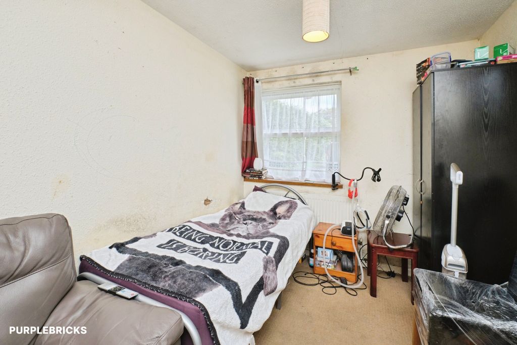 Property photo 3 of 24