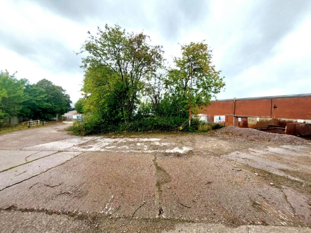 Property photo 3 of 7 Cemex Stafford Rmx  3 Bright.Jpg