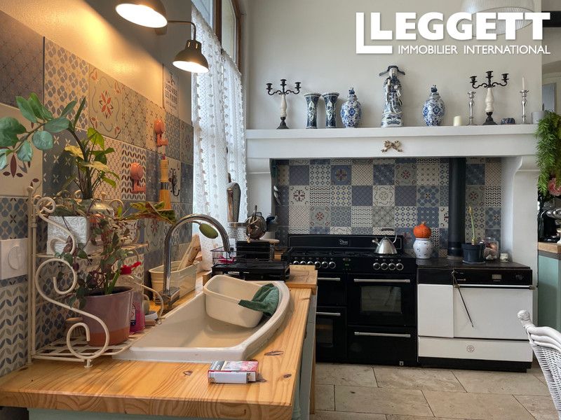 Property photo 2 of 10