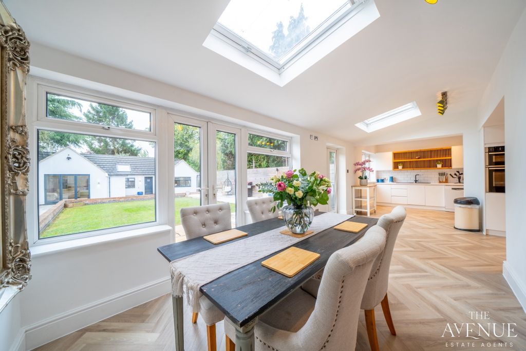 Property photo 3 of 58 4588015