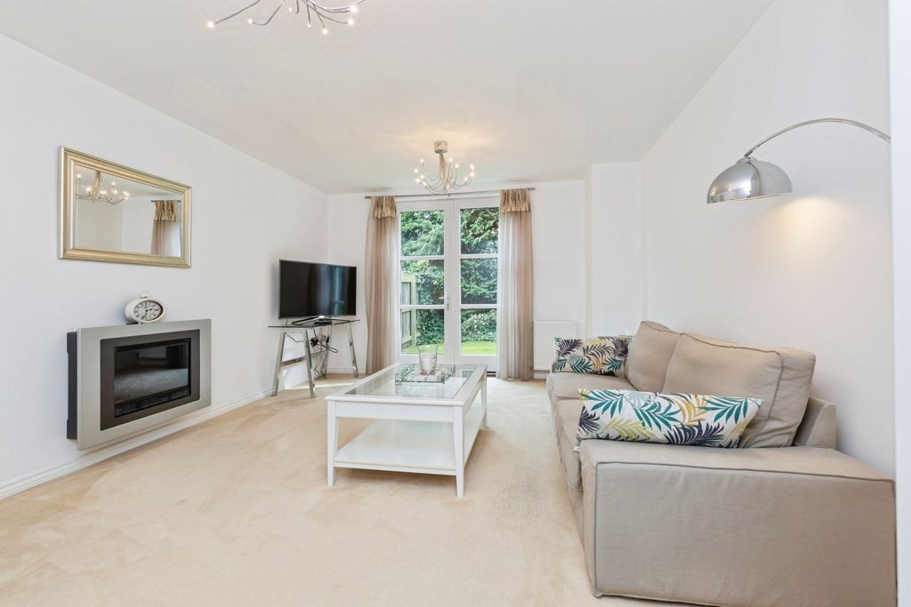 Property photo 3 of 15