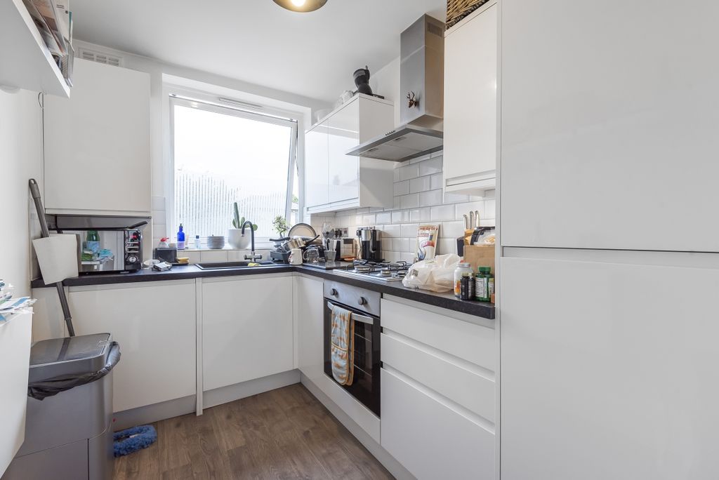 Property photo 3 of 7 653333 (4)
