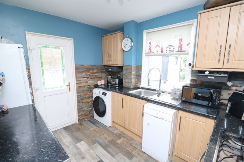 Property photo 3 of 13 Kitchen
