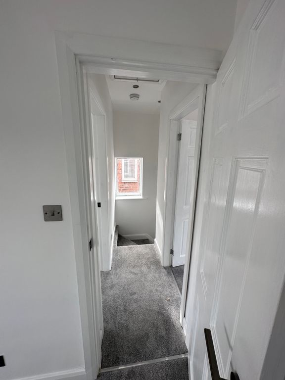 Property photo 3 of 17 Photo 2