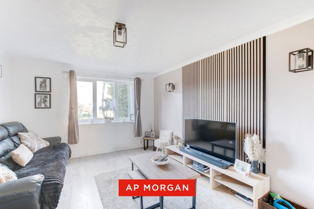 Property photo 2 of 20 Picture No. 04