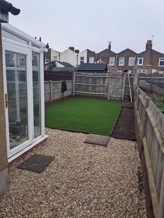 Property photo 2 of 8 Photo 10