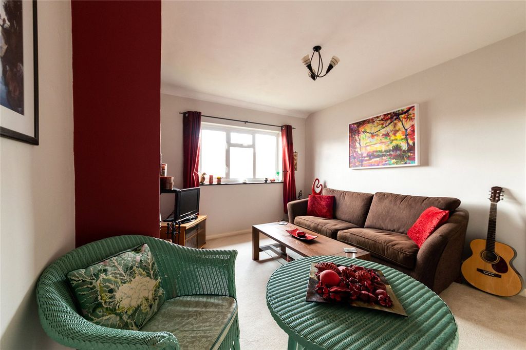 Property photo 3 of 18 Picture No. 04