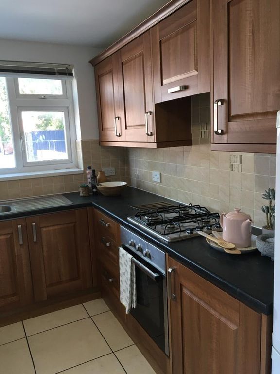 Property photo 3 of 12 41) 30 Cranbrook Avenue Kitchen 31.07.2020.Jpg
