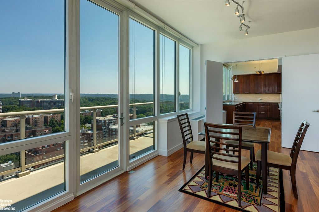 Property photo 3 of 10 <Alttext/>
