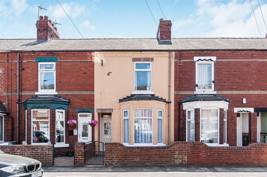 Property photo 1 of 13 50 Colonels Walk1.Jpg