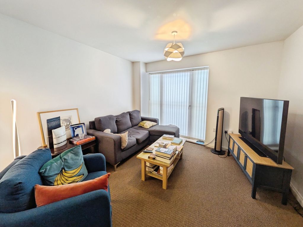 Property photo 2 of 13 32B0E65A-Pxl_20260710_105114986