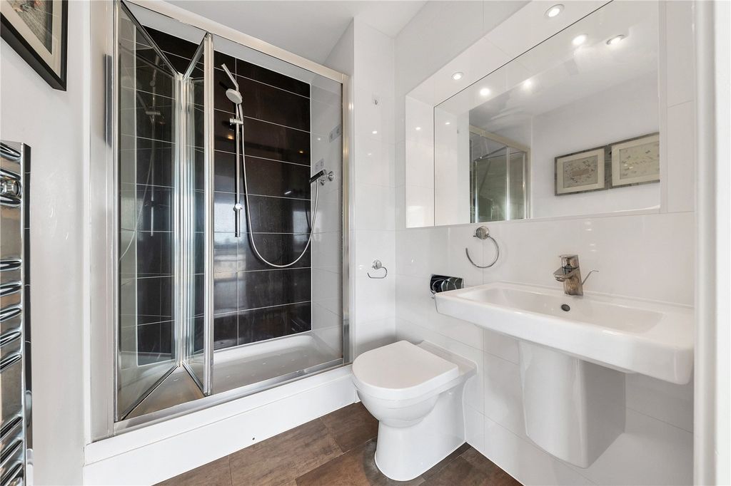 Additional image 6 of 2 bed flat for saleGlenalmond Avenue, Cambridge CB2