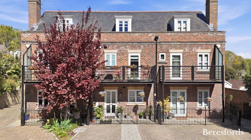 Property photo 1 of 18 Picture No. 05