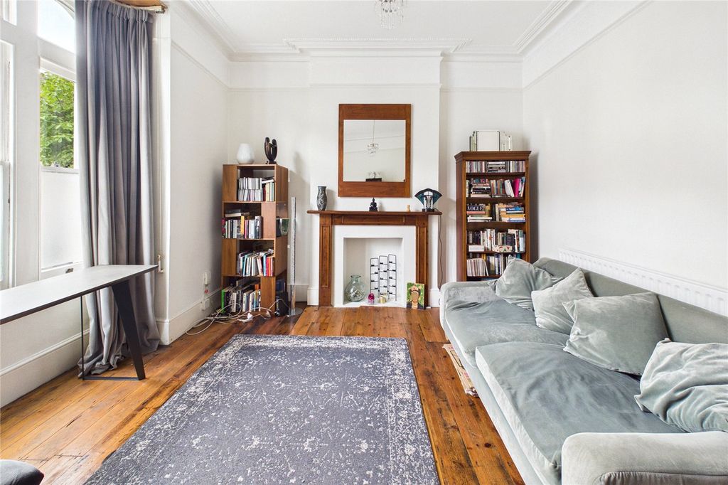 Property photo 2 of 11 Picture No. 06