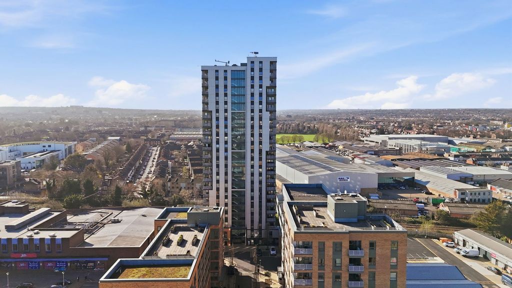 Property photo 3 of 26