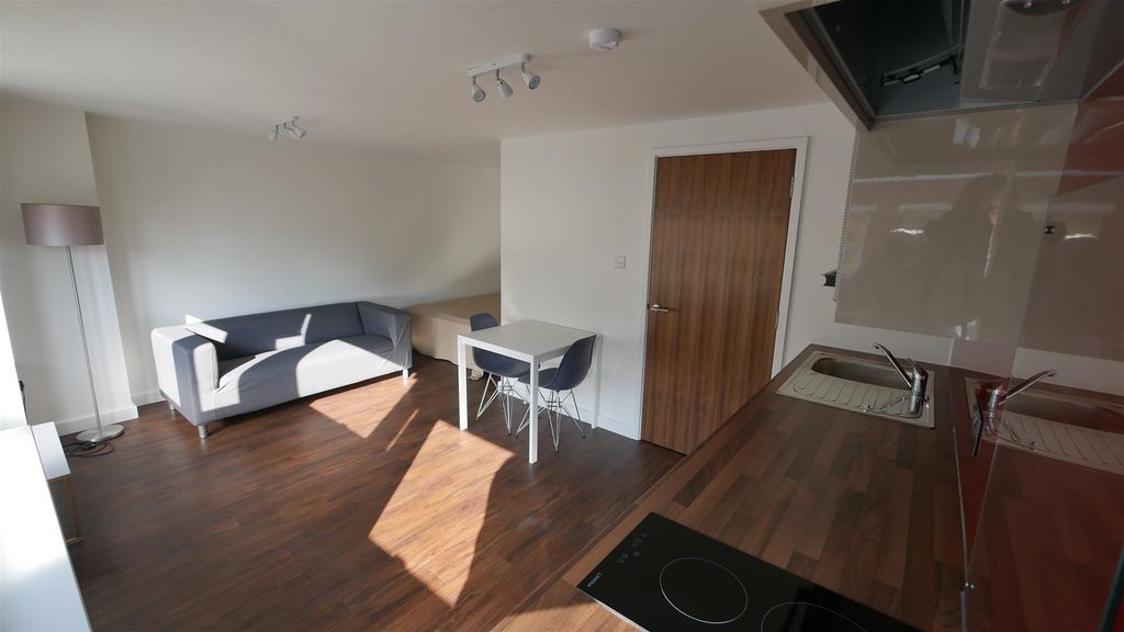 Property photo 1 of 3 040.Jpg