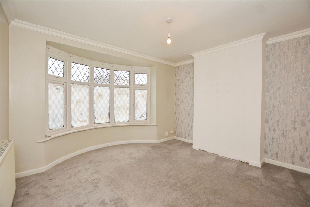 Property photo 2 of 24 Living Room