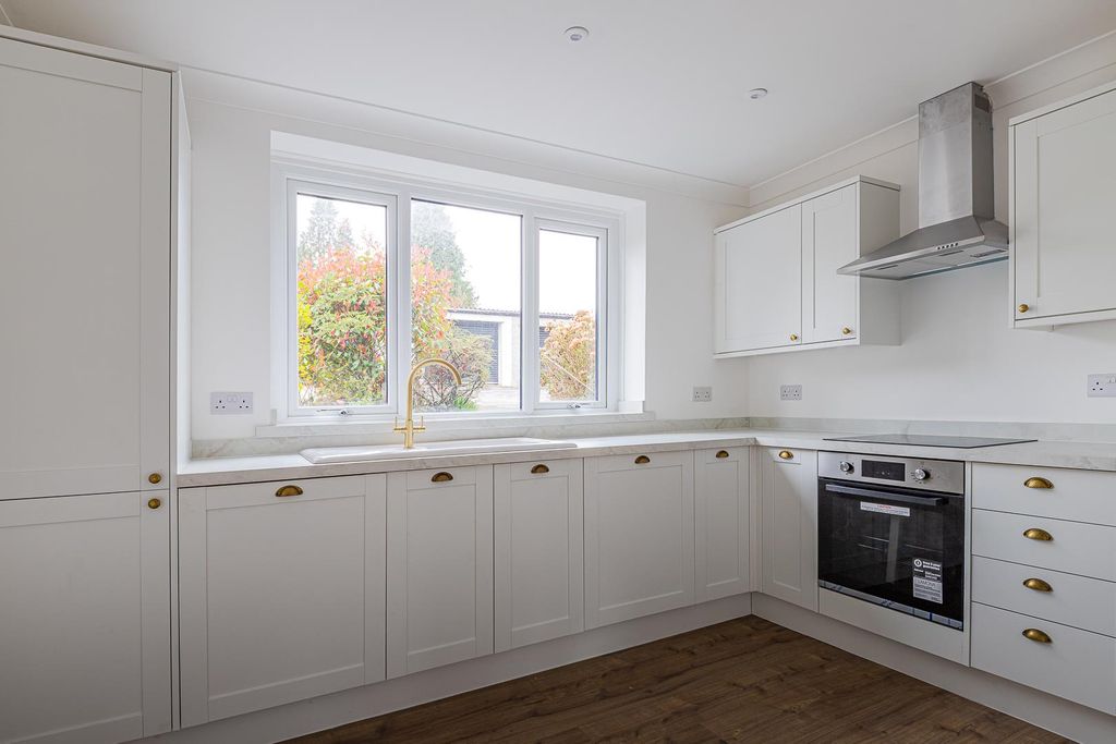 Property photo 2 of 12 Windermere Avenue 95-5.Jpg