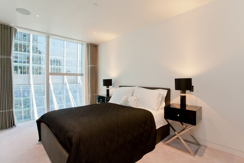 Property photo 3 of 12 Ksre_1205_Thehero...