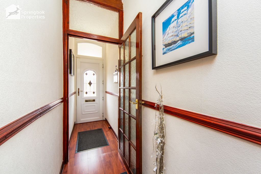 Property photo 2 of 13 Image 1