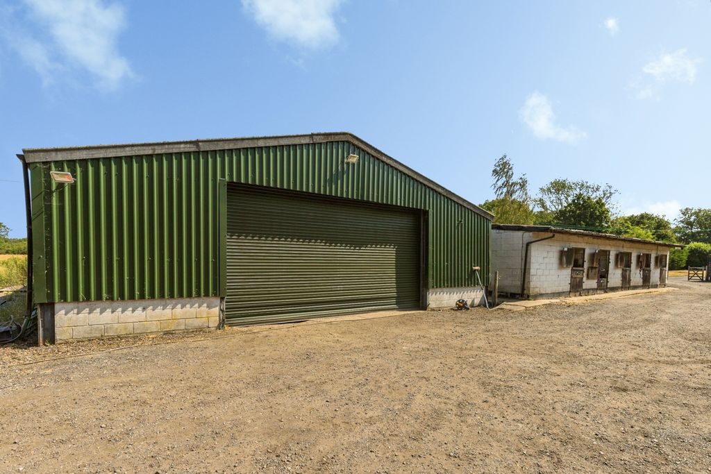 Property photo 3 of 36 Pbox-Img.Jpg