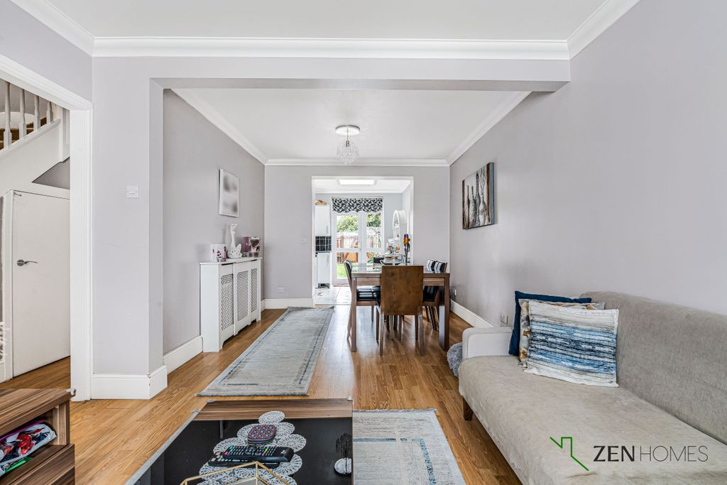 Property photo 2 of 21