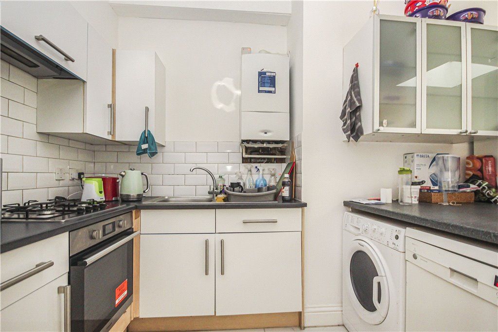 Property photo 3 of 21 Reception/Kitchen