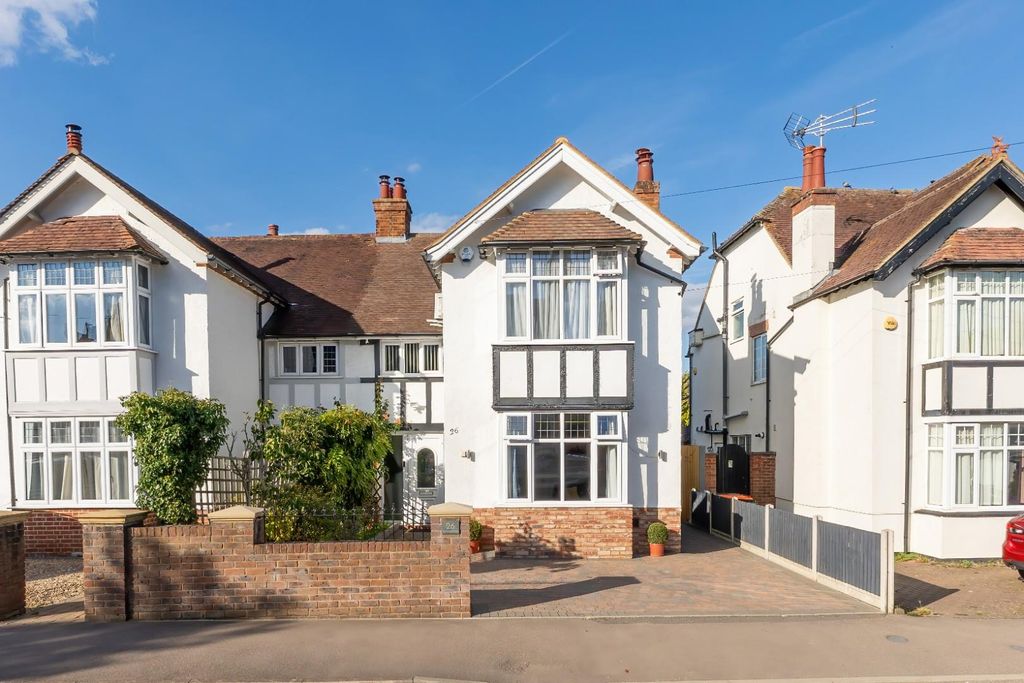 Property photo 1 of 24