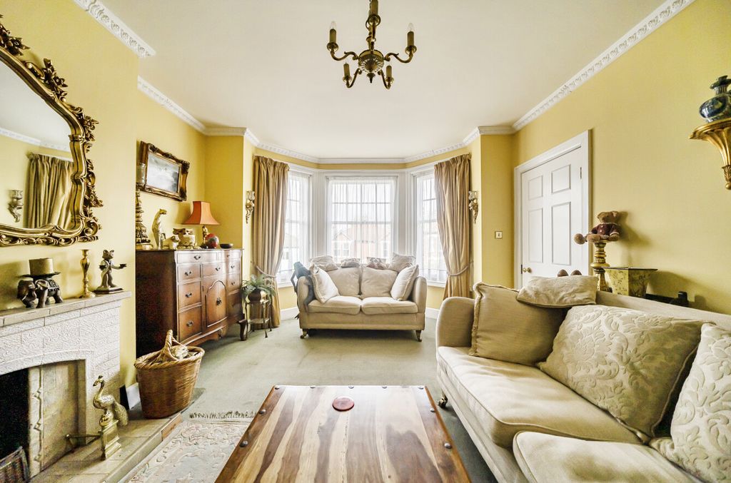 Property photo 2 of 38 1434390-25-69E207...