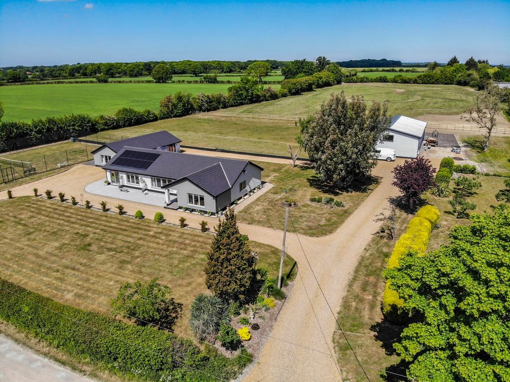 Property photo 1 of 28 Dji_0087