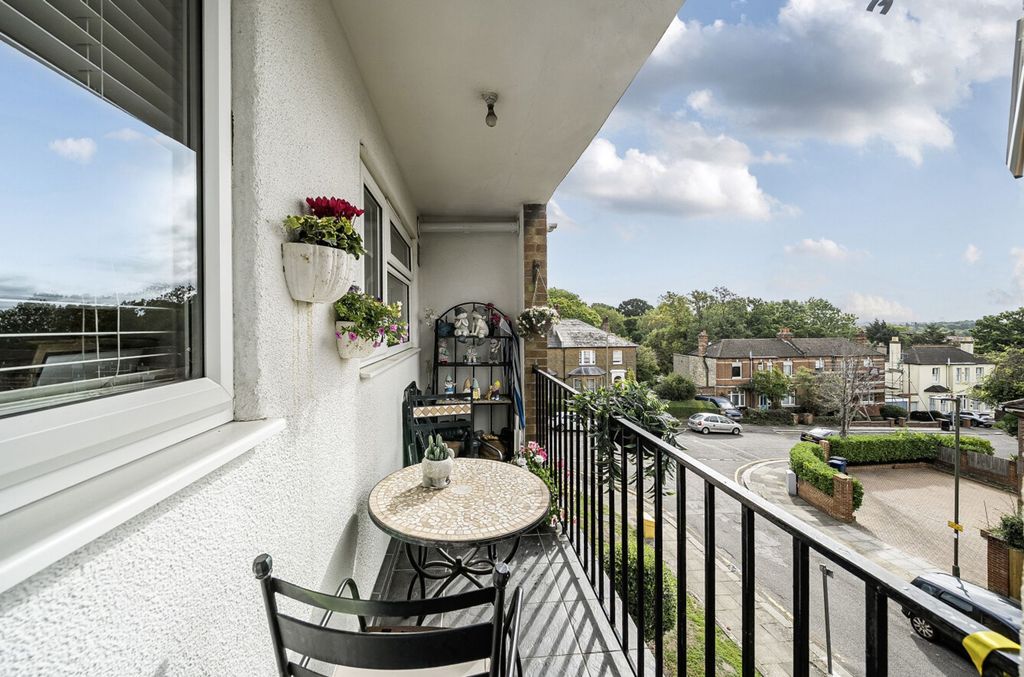Property photo 3 of 19 8-1349381-9-68c14...