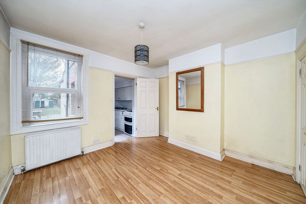 Property photo 3 of 22