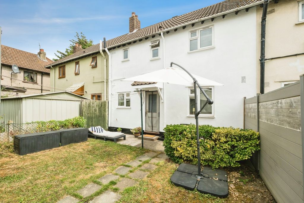 Property photo 3 of 17 Pbox-Img.Jpg