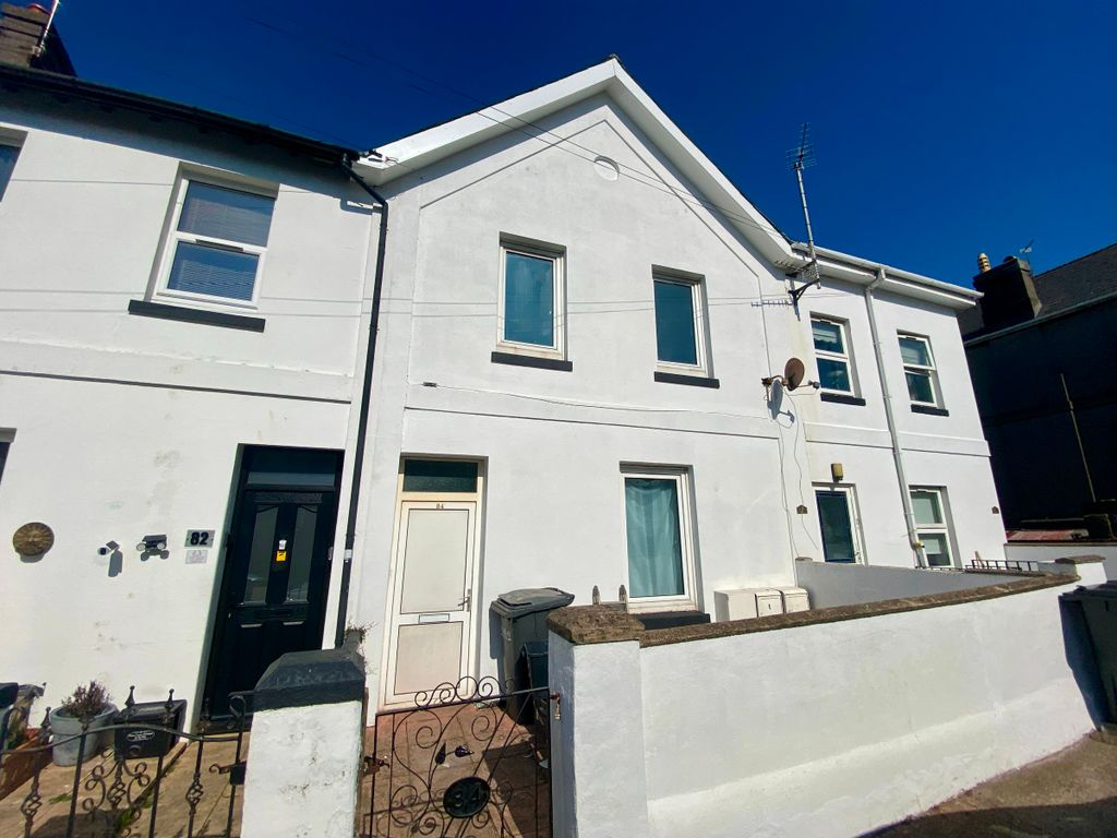 Property photo 1 of 5