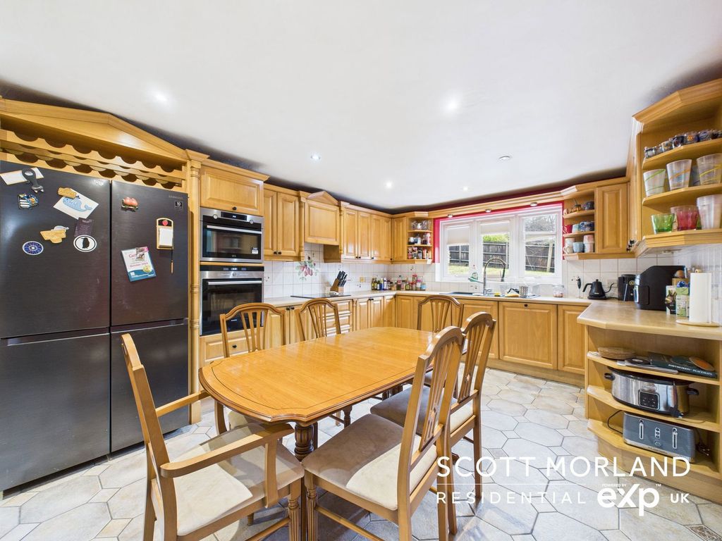 Property photo 3 of 16