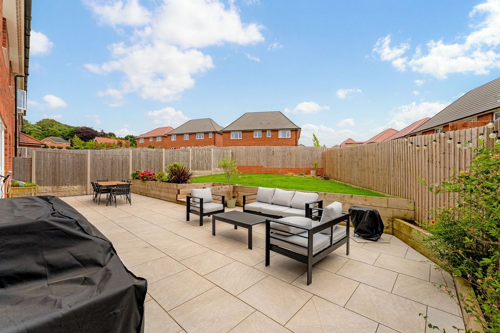Property photo 3 of 56