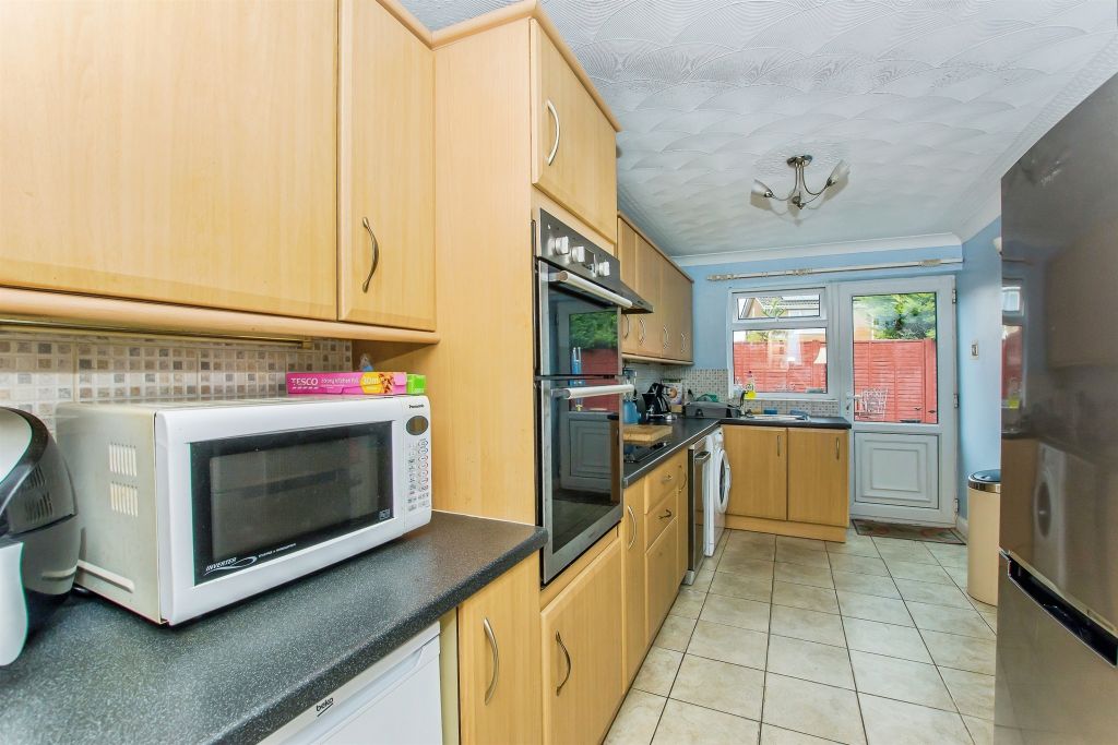 Property photo 2 of 17