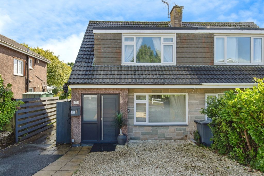 Property photo 1 of 17 Photo