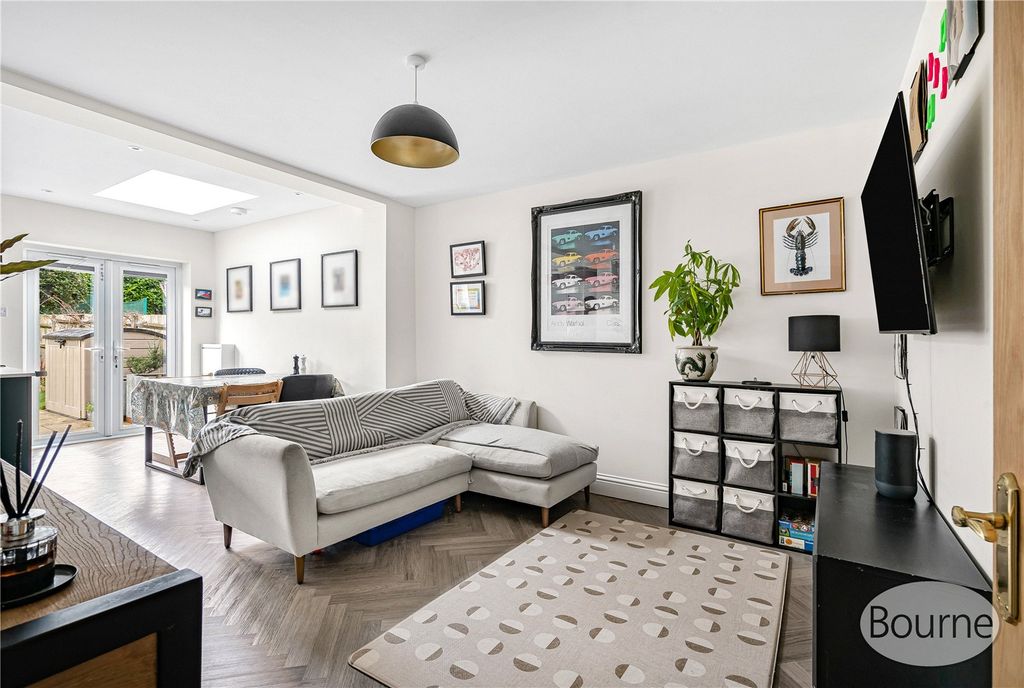 Property photo 3 of 24 Picture No. 47