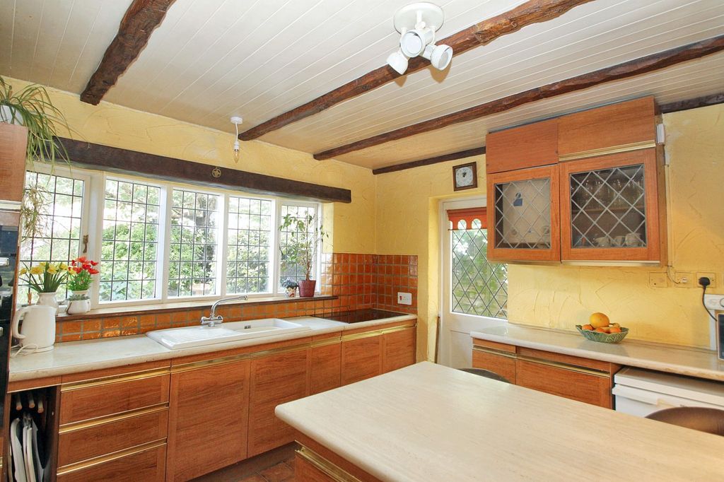Property photo 3 of 25