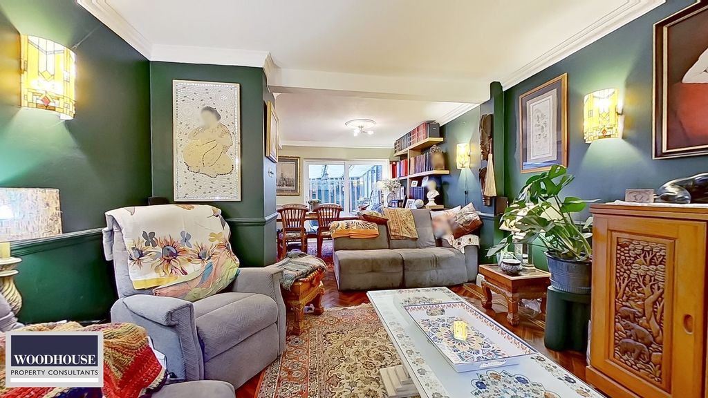 Property photo 3 of 26