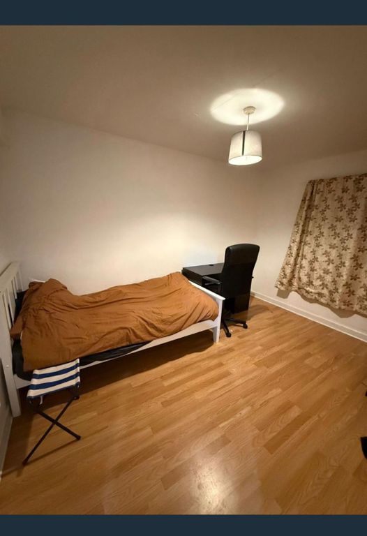 Property photo 3 of 4