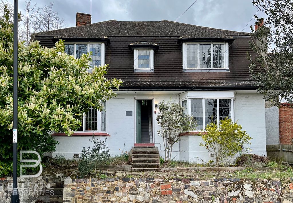 Property photo 1 of 25