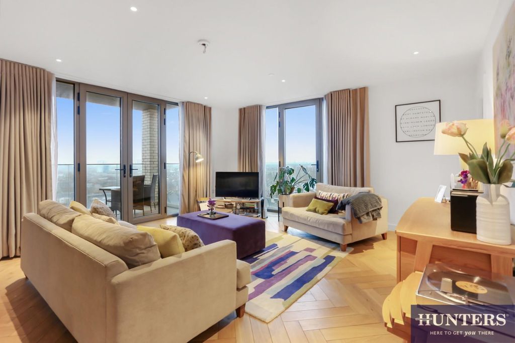 Property photo 2 of 13 Reception