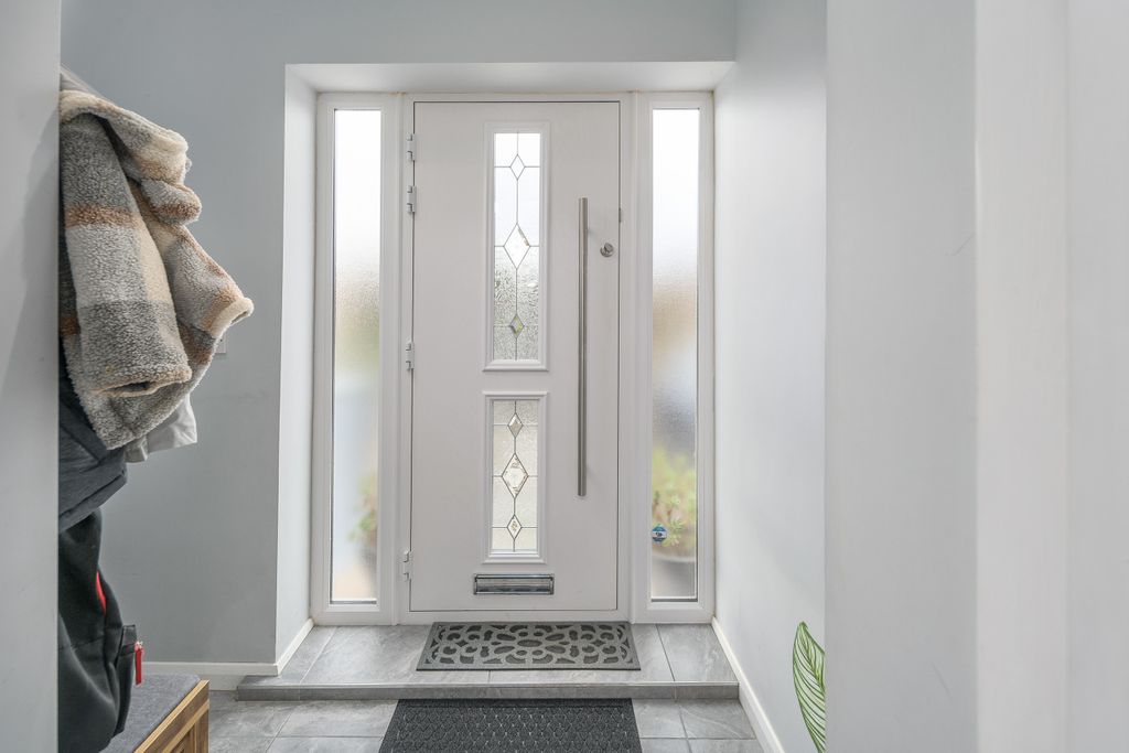 Property photo 3 of 37 Photo 5